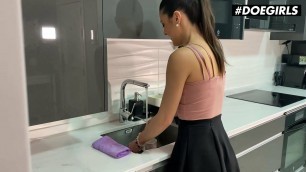 #DOEGIRLS - Carolina Abril Blows Her Man After Doing Dishes